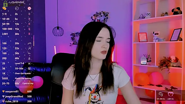 Chat +18 de liana_kisses ao vivo