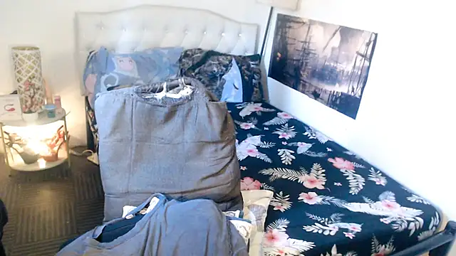 NinaDOM4CUM webkamerás műsora