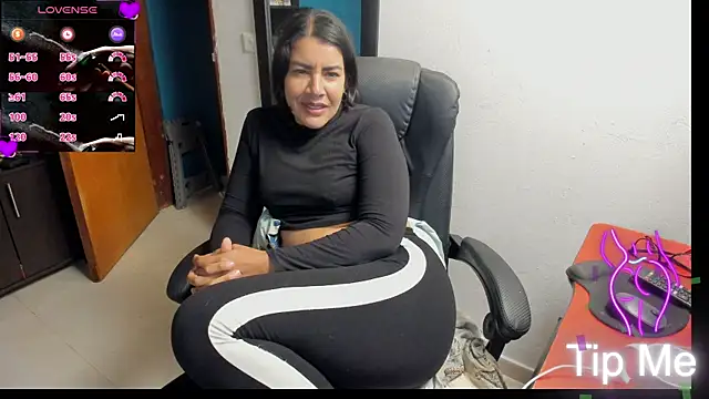Chat +18 de peanut_tangerine ao vivo