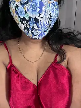 ArathyNambyarMallu Show in webcam