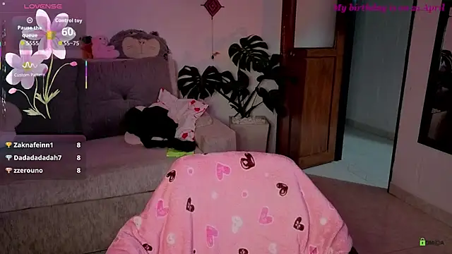 Chat +18 de hanny__bunny ao vivo