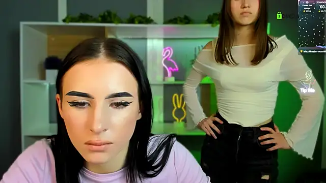 arianaa_catのライブXXXチャット