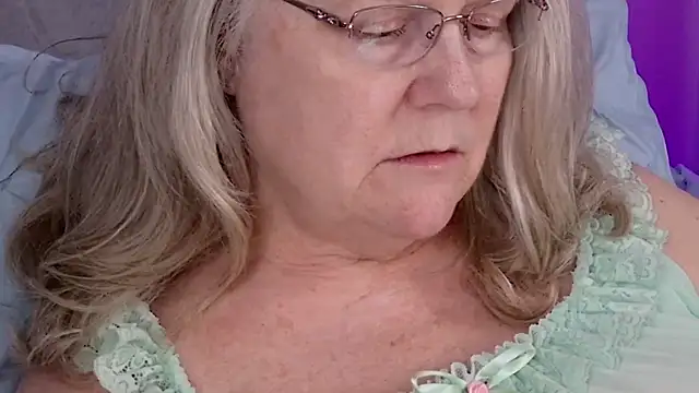 Онлайн чат XXX Kaitlyn_Winters