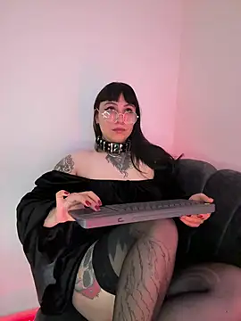 Ravenna666_'s Live XXX Chat