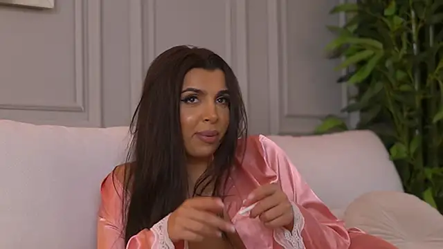 XXX chat uživo modela NicoleCellini