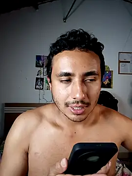 Czat XXX na żywo – Simone_Miller