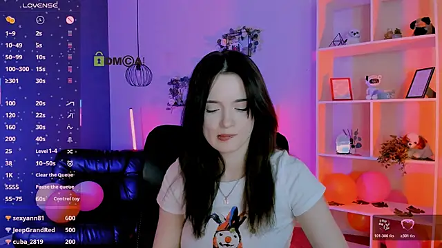 liana_kisses Chat XXX live