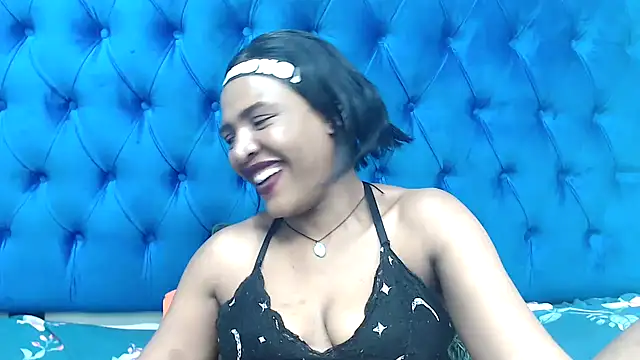 Chat +18 de SpicyQueenxxxx ao vivo