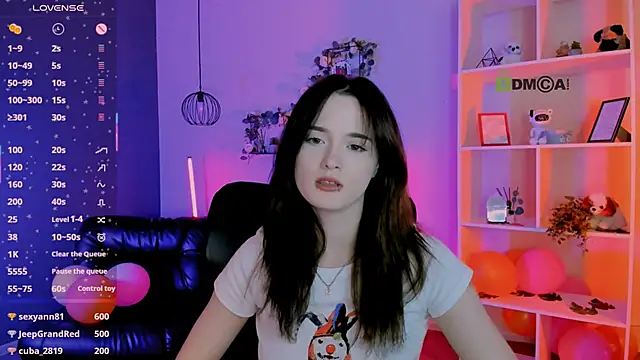 แชท XXX สดของ liana_kisses