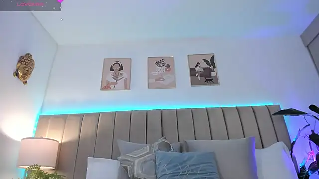 Victoria_romanox's Live XXX Chat