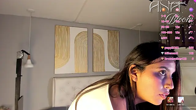 blush_bloom Chat XXX live