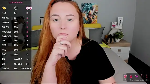 BabeLessi's Live XXX Chat