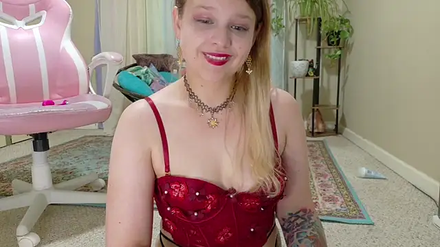 EmihazeのライブXXXチャット