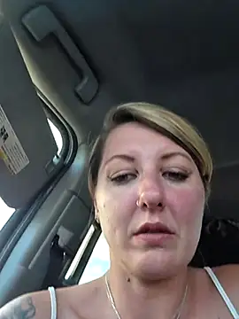 XXX chat uživo modela SheIsSomething