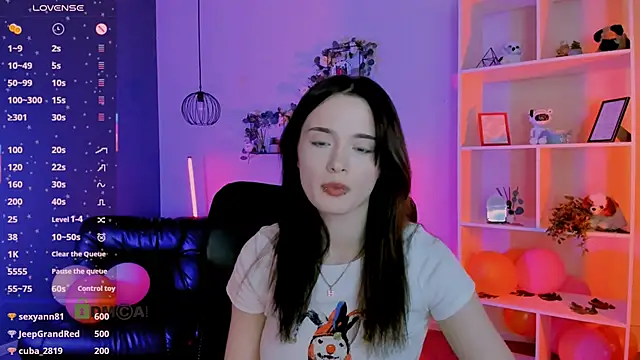 liana_kisses' Live XXX Chat