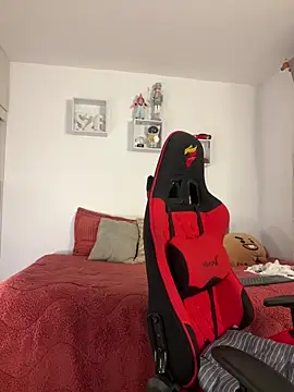 Ezzio_Scolaro Pertunjukan Webcam