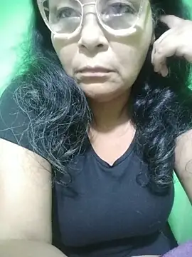 Amarantha25's Live XXX Chat