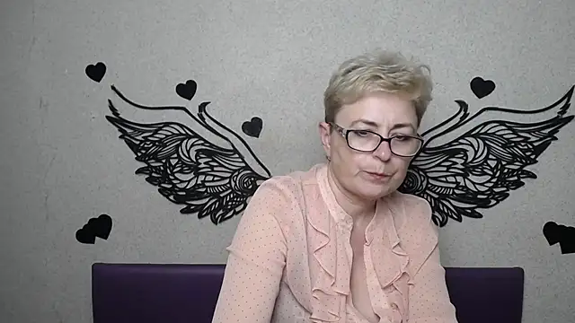 Chatroom XXX en direct de EmiliaGree