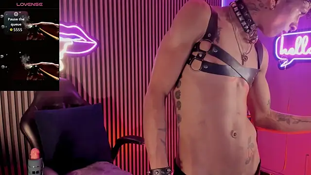 Show modela Maximoking26 na web-kameri