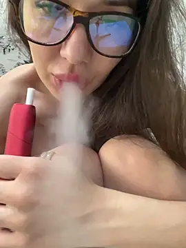 TeenieM Adlı Modelin Canlı XXX Sohbeti