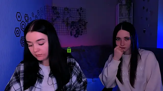 bella_dorn élő XXX-chatje