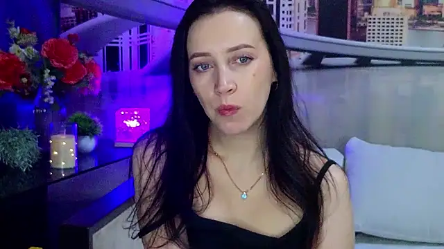 دردشة MonicaSweetx الجنسية المباشرة