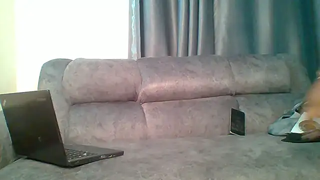 Morely_: онлайн-секс-чат