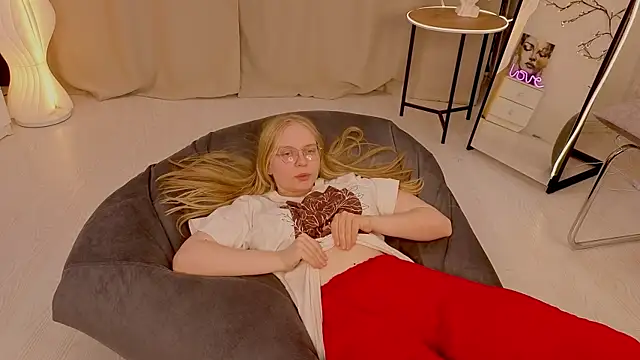 AlicaCohill Chat XXX in diretta