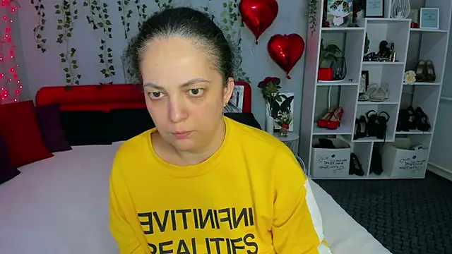 DarlingMilf: онлайн-секс-чат