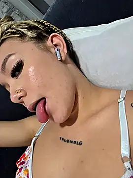 دردشة alaia_princess الجنسية المباشرة