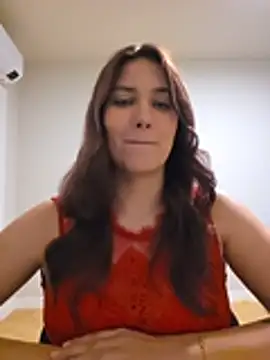 แชท XXX สดของ MiaRides19