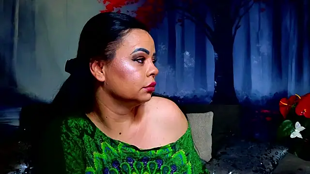 Chat XXX en directo de ElizabethEven