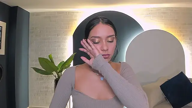 Chat +18 de AmaliaCrus ao vivo