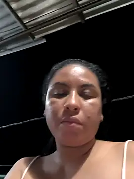 Chat +18 de Francesca_ferrari ao vivo