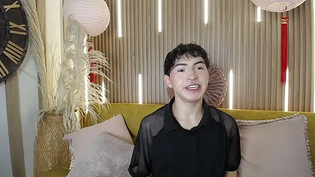 دردشة Cristopher_Wild الجنسية المباشرة