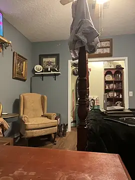 Countrypnp13's Live XXX Chat