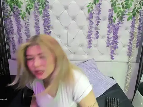 JuliettaRousse69 Obrolan Langsung XXX