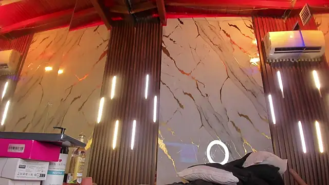 Chatroom XXX en direct de VictoriaDuart