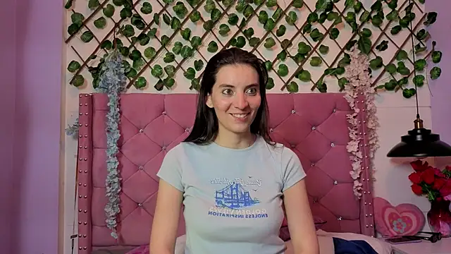 Valkiria-and-Dione's Live XXX Chat