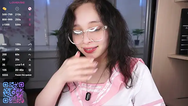 HannaHayles: онлайн-секс-чат