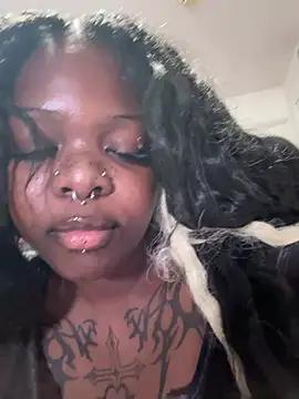 Chatroom XXX en direct de Nyla_xox