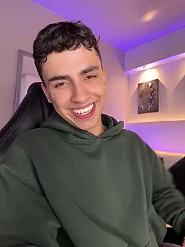 Chat XXX Live AdrianRinaldi