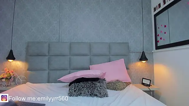 Chat +18 de emilyy_r ao vivo