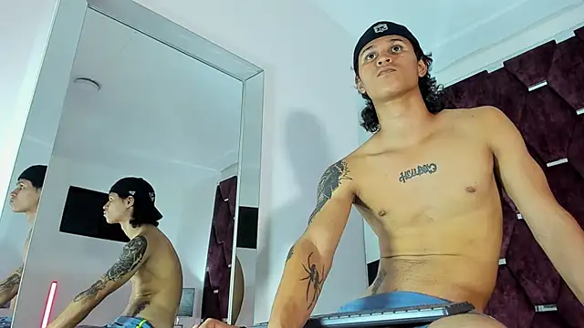 TonyBenedetti's Live XXX Chat