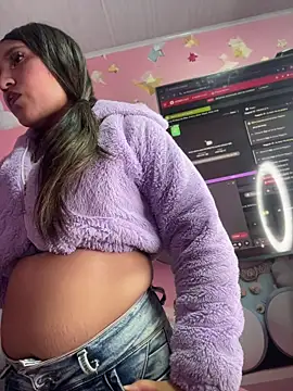 Chat +18 de Melody_LS ao vivo