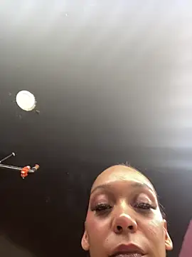 Velvetraexo Chat XXX in diretta