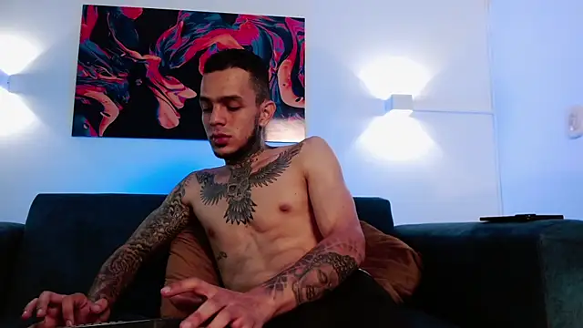 DominicParkerr's Webcam Show