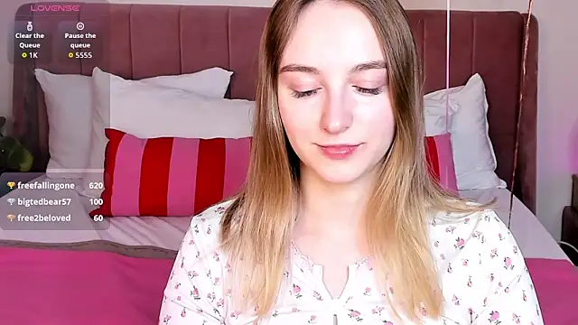 Shy_Polly 在線直播表演