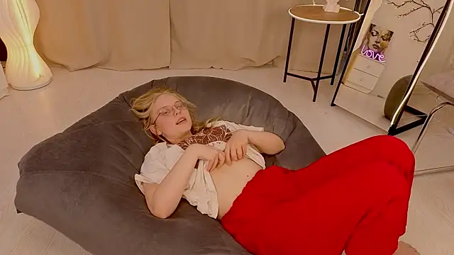 Chat +18 de AlicaCohill ao vivo