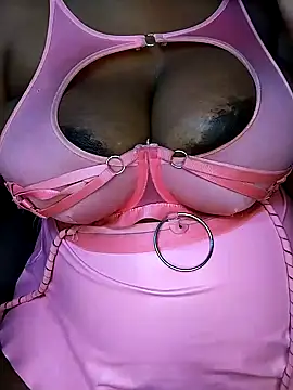 Chatroom XXX en direct de BootyBangerxxx